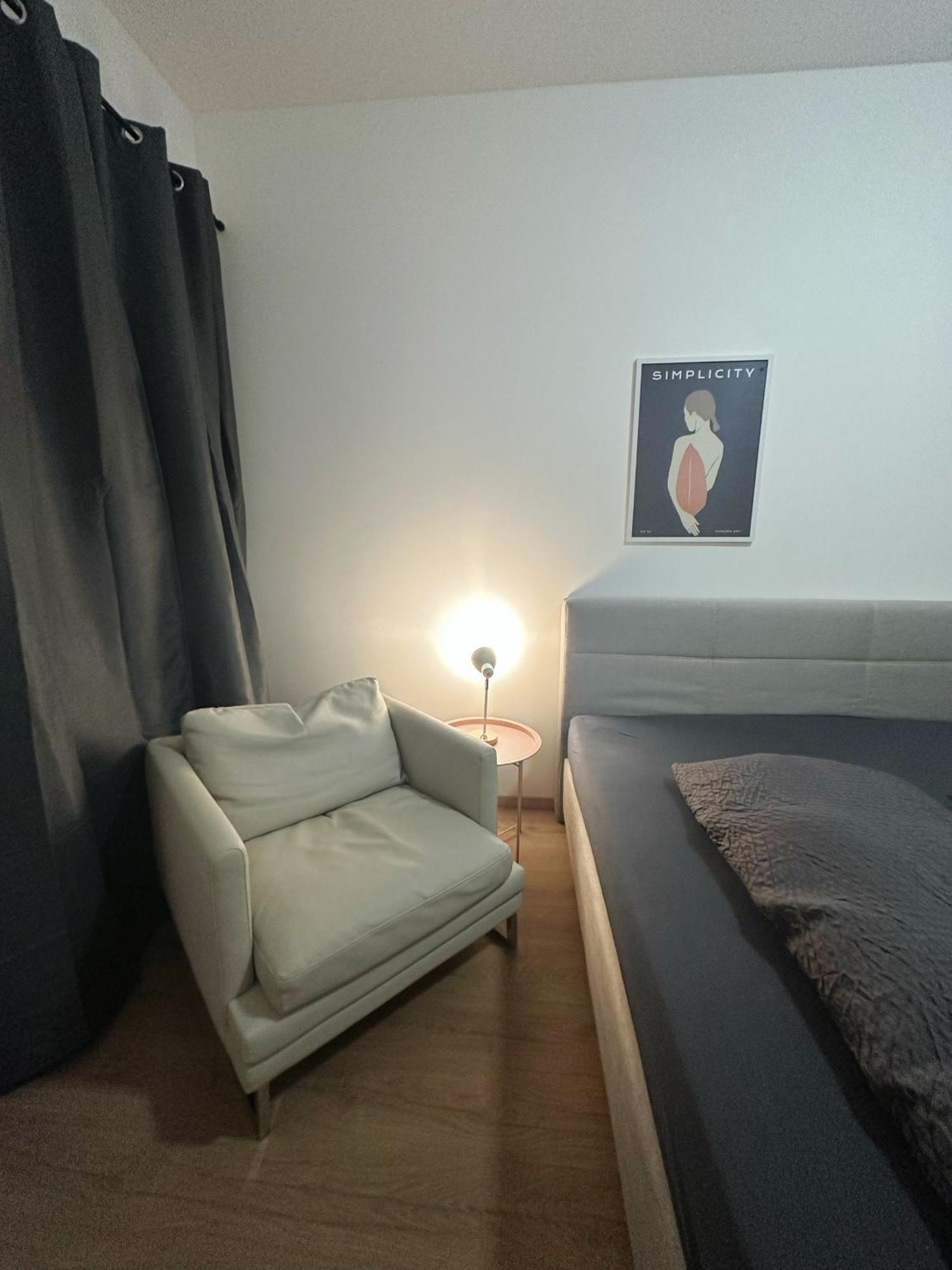 2Schlafenzimmer 5Betten Montuerwhonung Apartment Dusseldorf Exterior photo